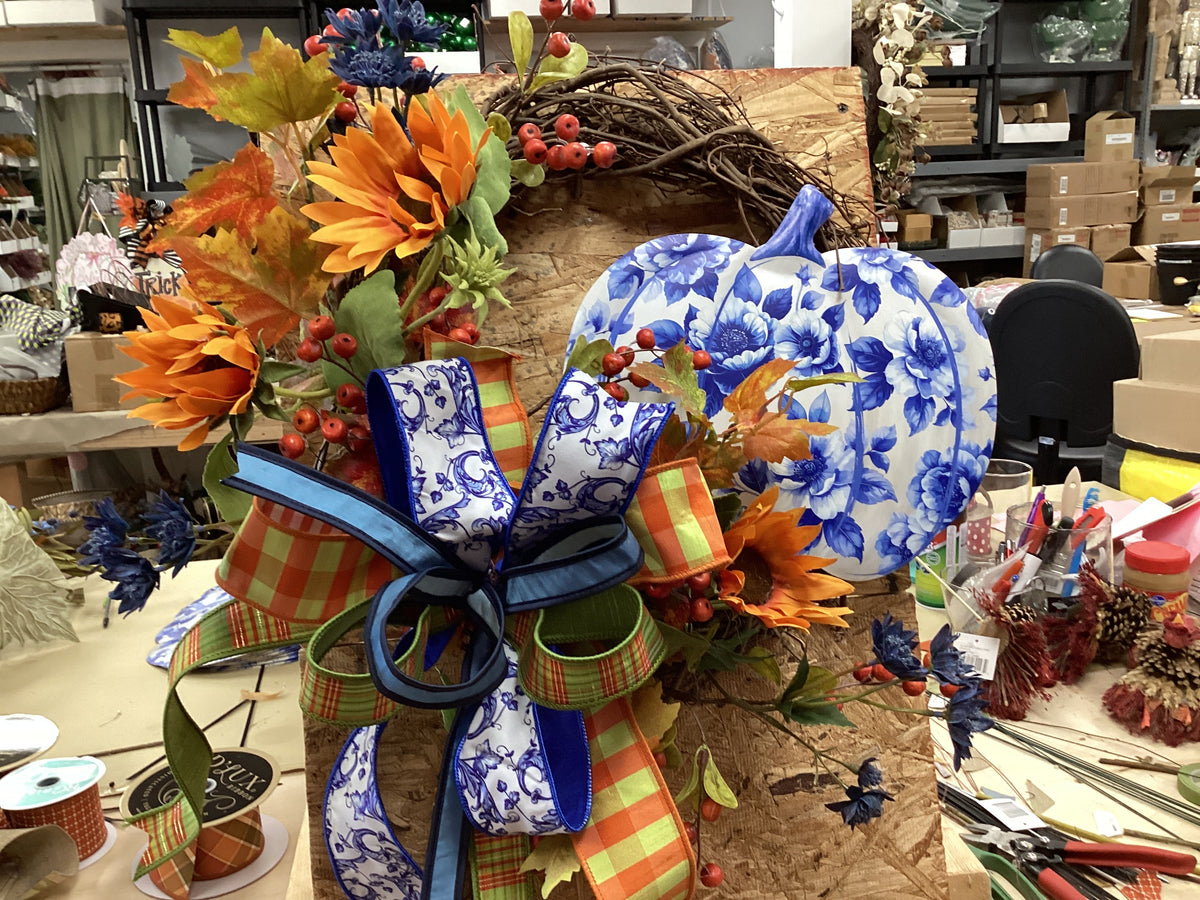 Fall chinoiserie pumpkin wreath
