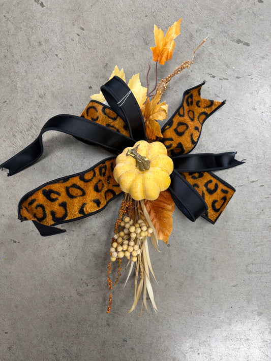 Fall Pumpkin Lantern Bow