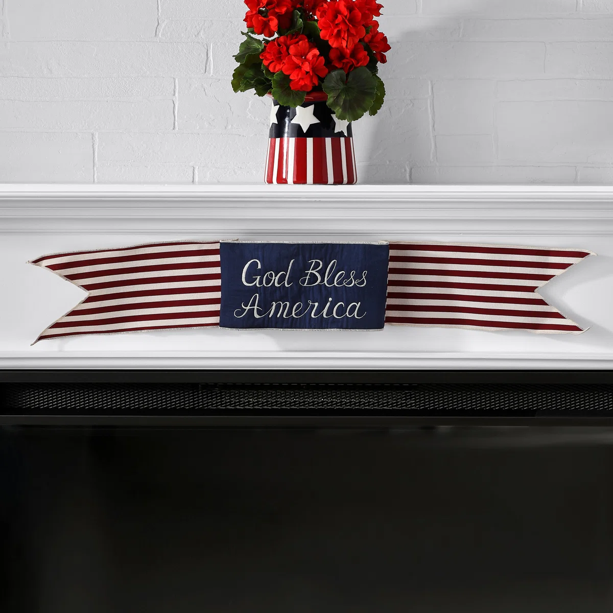 "God Bless America" Stripe Banner